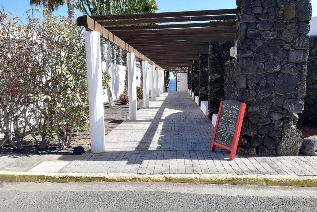 Apartamento Giovanni 09 Playa Roca Costa Teguise Bagian luar foto